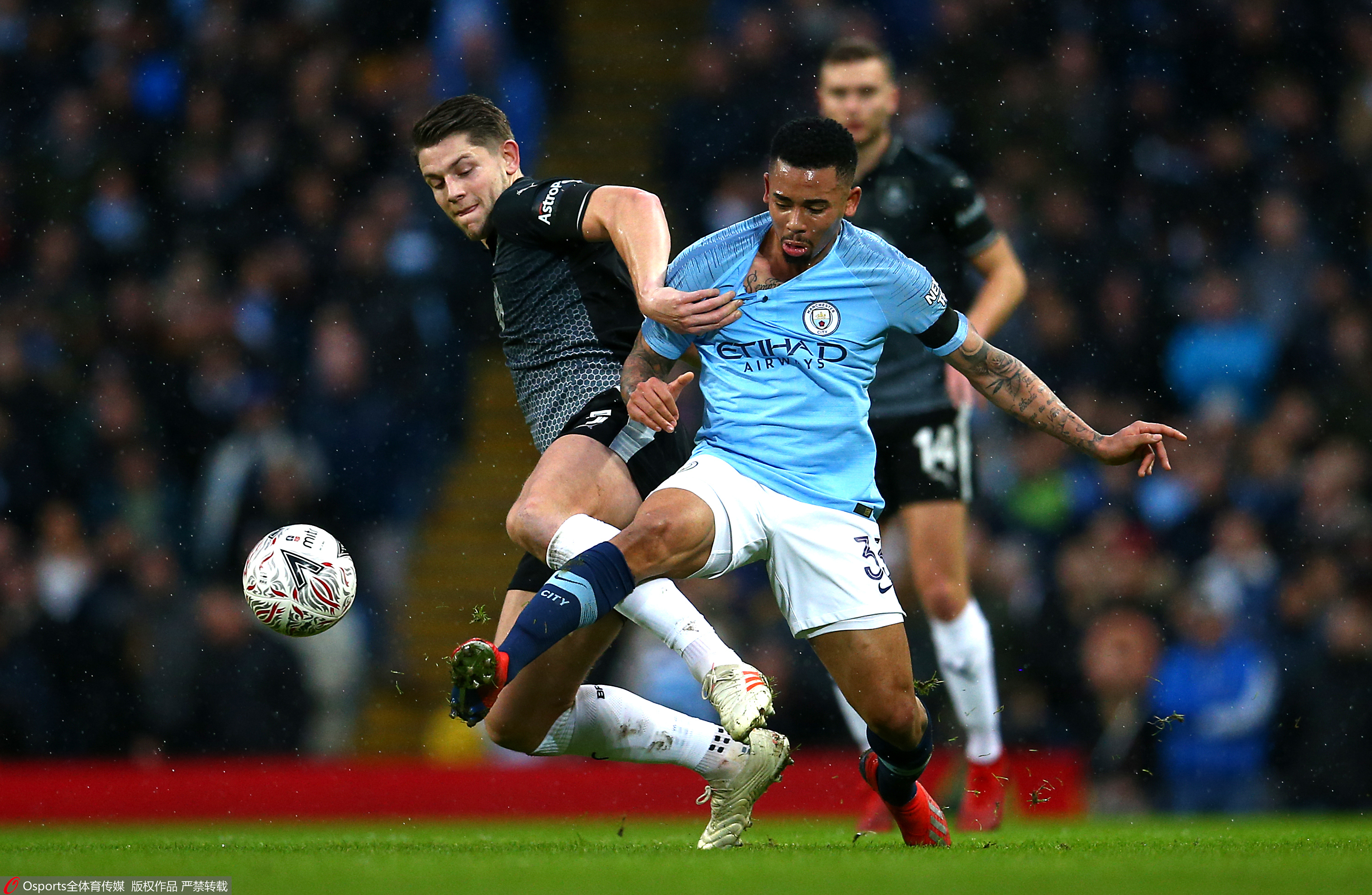 赛地聚焦:欧篮联今晨热度飙升;曼城状态回暖;球迷炸锅;心理建设被强调(曼城本土球迷) 赛地聚焦:欧篮联今晨热度飙升;曼城状态回暖;球迷炸锅;心理建设被强调(曼城本土球迷)