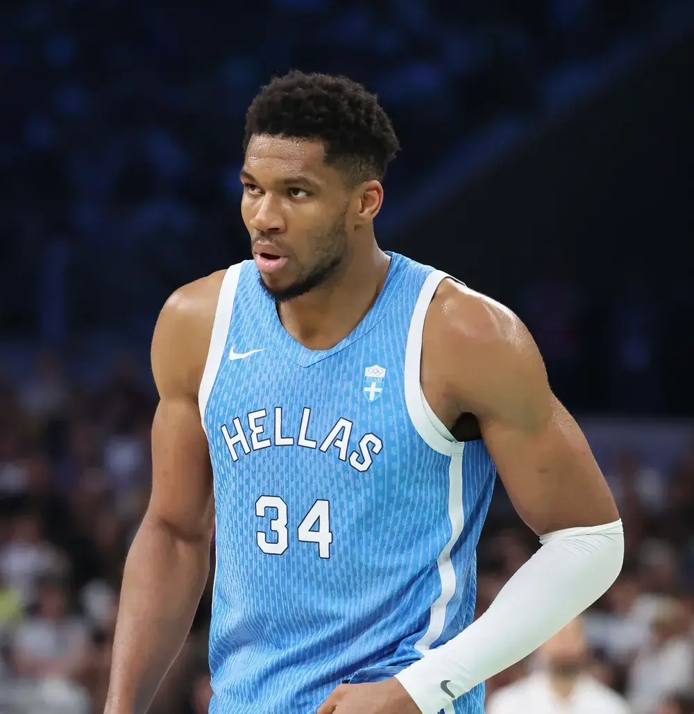 关于重磅！风云突变门兴格拉德巴赫冲刺阶段手感冰凉深圳男篮今晨伤情更新，转会期北京首钢调整名单以备NBA季后赛的信息